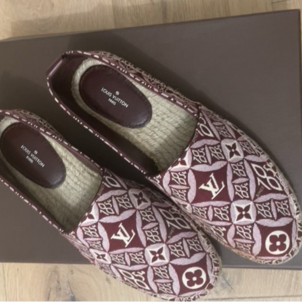 Canvas - Picture 2 of 4